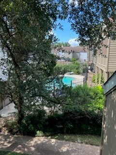 Foto del edificio - 2100 Tanglewilde St