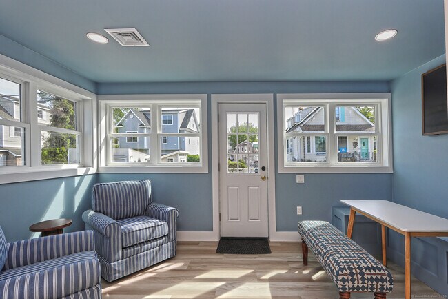 Foto del edificio - 33 Fairwood Ave