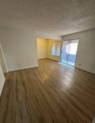Building Photo - 1550 Ashlan Ave