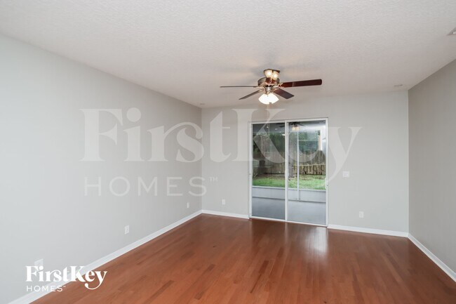 Foto del edificio - 2298 Maeve Cir