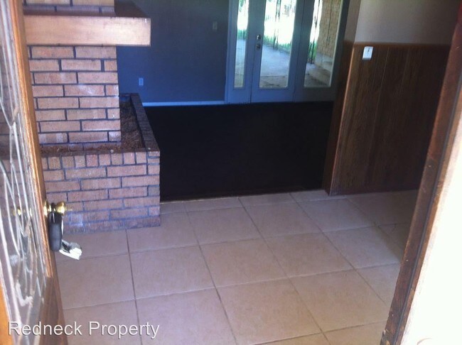 Building Photo - 3605 Overland Dr