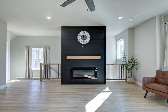 Building Photo - 2529 Otter Creek Trail