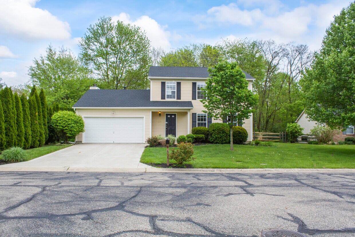 606 Fox Chase Way House Rental in Maineville, OH