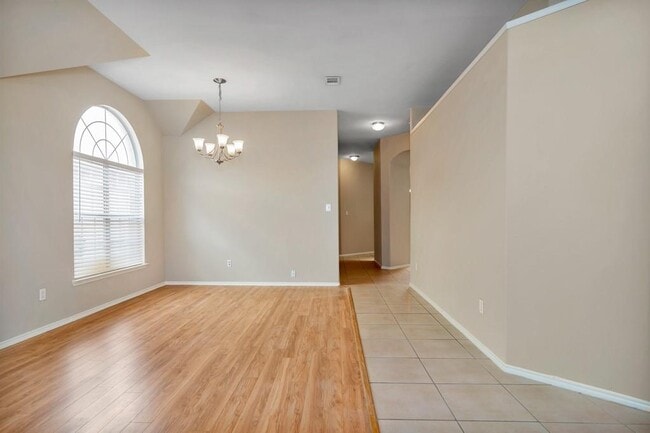 Building Photo - 5212 Westheimer Rd