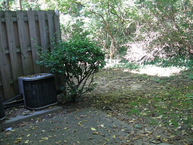 DUAL HVAC UNITS - 226 Fairmont Ct