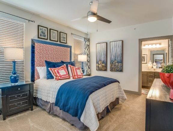 Building Photo - 300 Enclave Dr