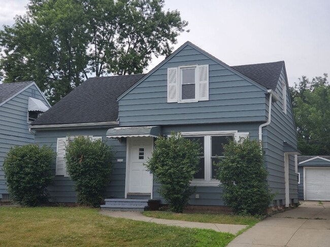 Building Photo - 16108 Edgewood Ave