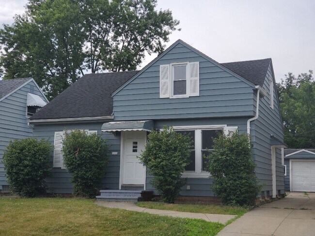 Foto del edificio - 16108 Edgewood Ave
