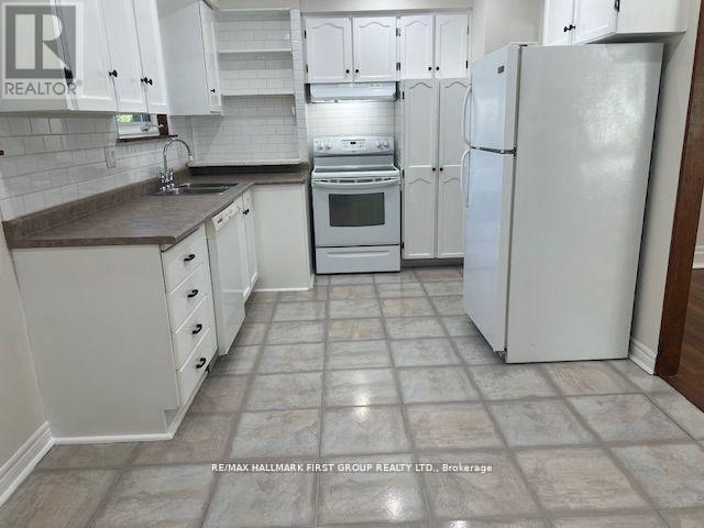 Building Photo - 63 Taylor Rd