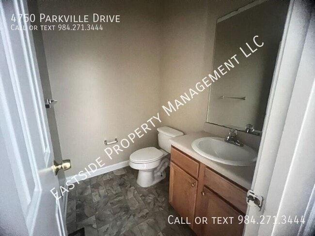 Building Photo - 4750 Parkville Dr