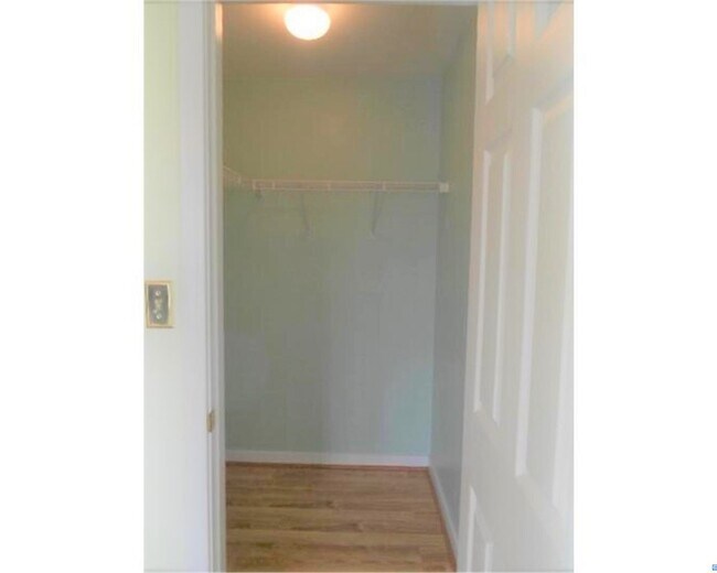 Foto del edificio - 3904 Eastview Ln
