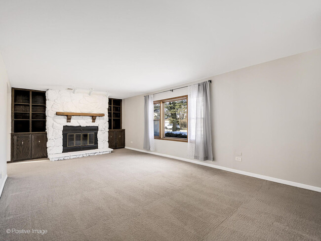 Building Photo - 305 3rd St