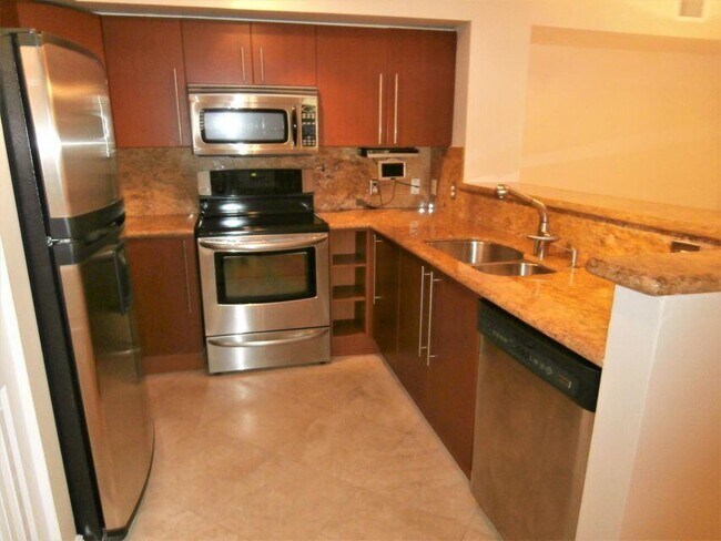 Foto del edificio - 120 Yacht Club Way