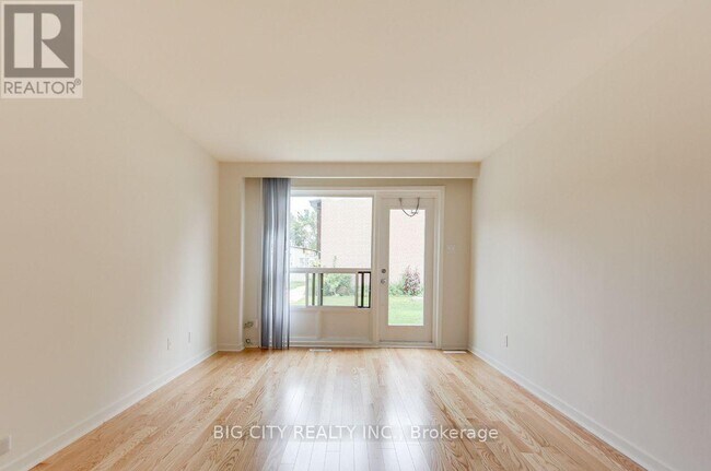 Photo du bâtiment - 3092 Don Mills Rd.