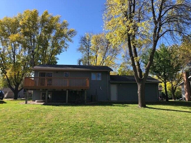 Foto del edificio - 317 23rd St SE