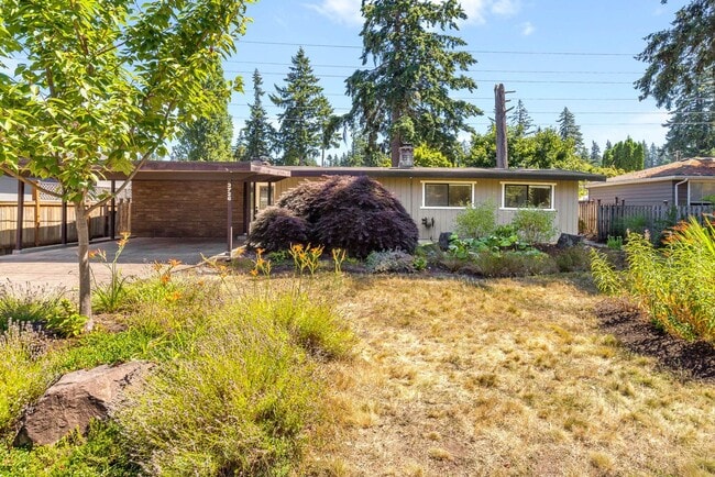 Building Photo - 3726 136th Ave SE