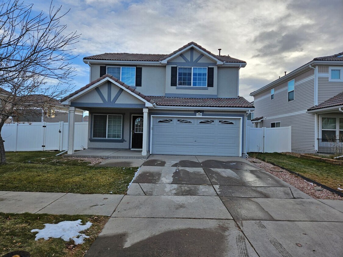 Primary Photo - Great Green Valley Ranch 3-Bedroom Home, L...