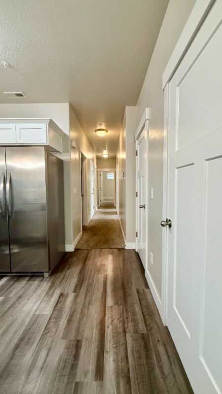 Foto del edificio - 14654 Bloom Dr