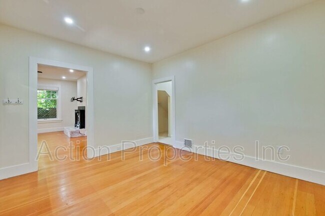 Foto del edificio - 315 Melville Ave