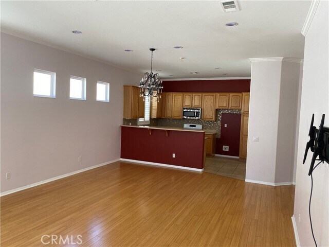 Building Photo - 339 Northwood Ave