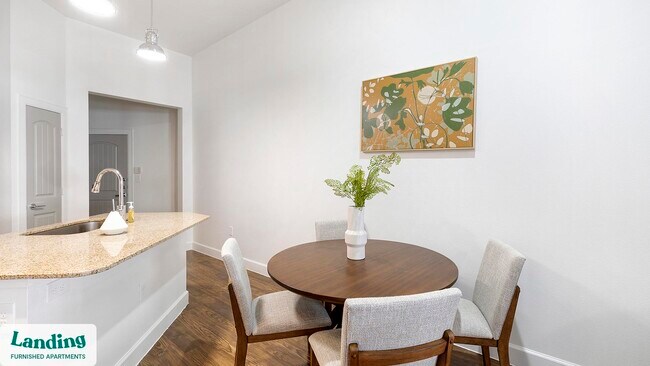 Foto del edificio - 5275 Town and Country Blvd