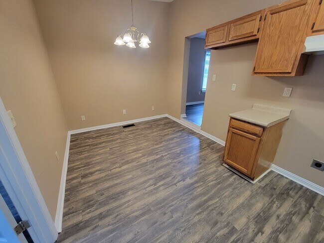 Building Photo - 2030 Pater Ave 3BR/1BA (Fairfield Township)