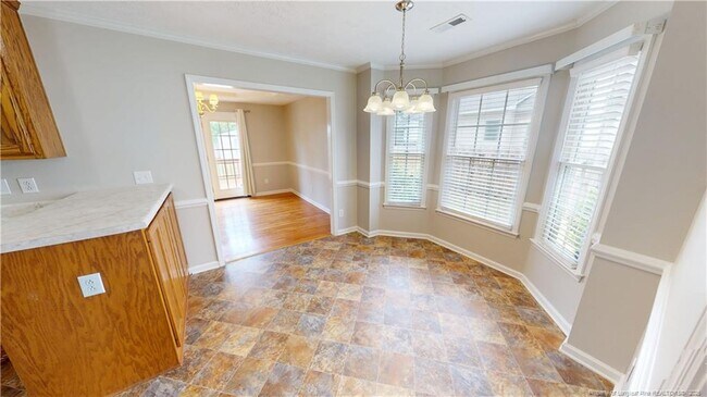 Building Photo - 3004 Bolla Dr