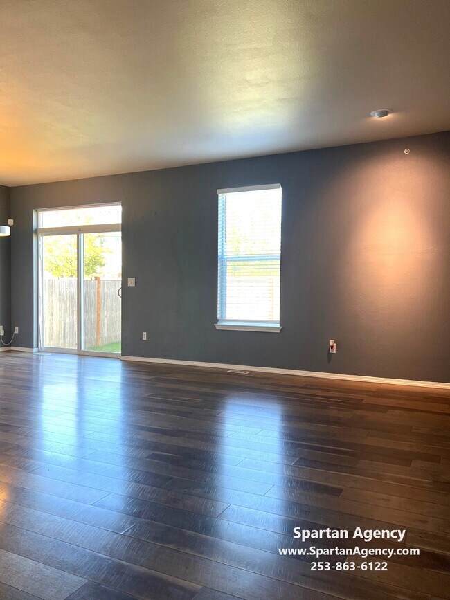 Building Photo - 18302 114th Ave E