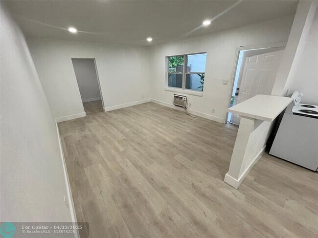Foto del edificio - 929 NW 3rd Ave