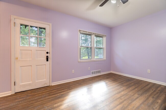Living Room - 25 Rockleigh Dr