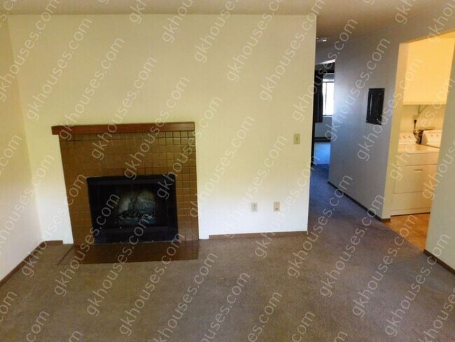 Building Photo - 710 City Park Ave