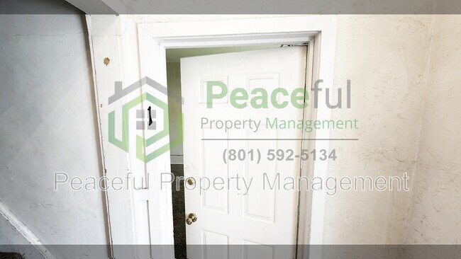 Building Photo - 347 S 800 E