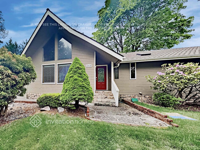 Building Photo - 2018 Tacoma Point Dr E