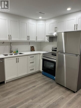 Building Photo - 22 Temple Manor Rd