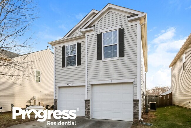 Foto del edificio - 7322 Fox Point Dr