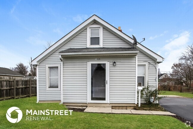 Building Photo - 1028 Midland Ave
