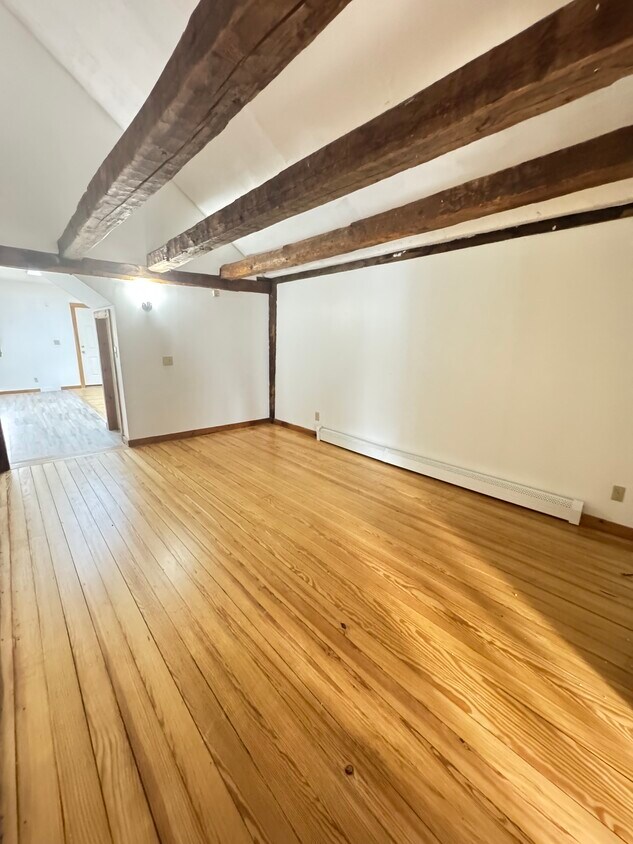 Foto del edificio - 156 Main St