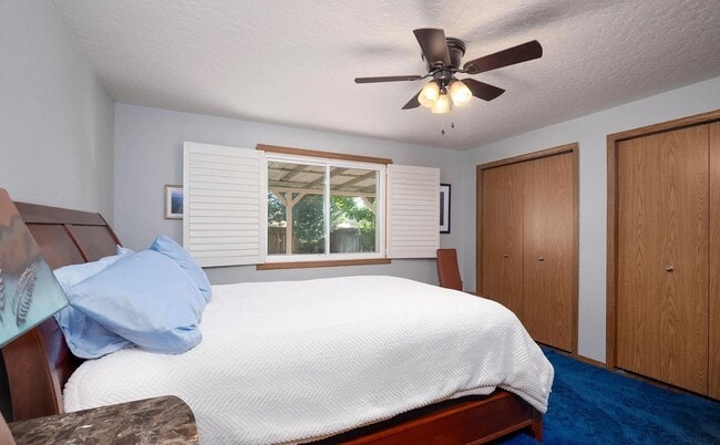 Building Photo - 5656 S Onaga Pl