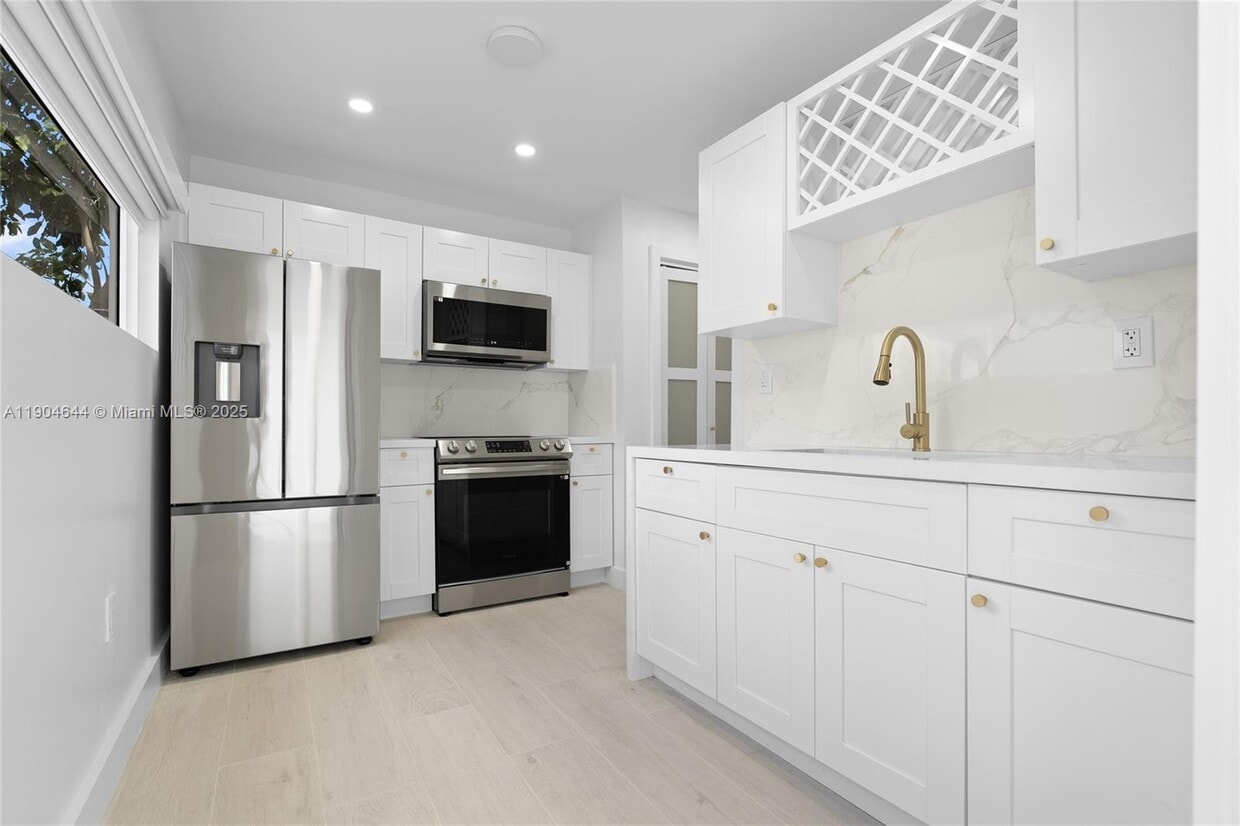 Foto principal - 129 SW 9th Ave