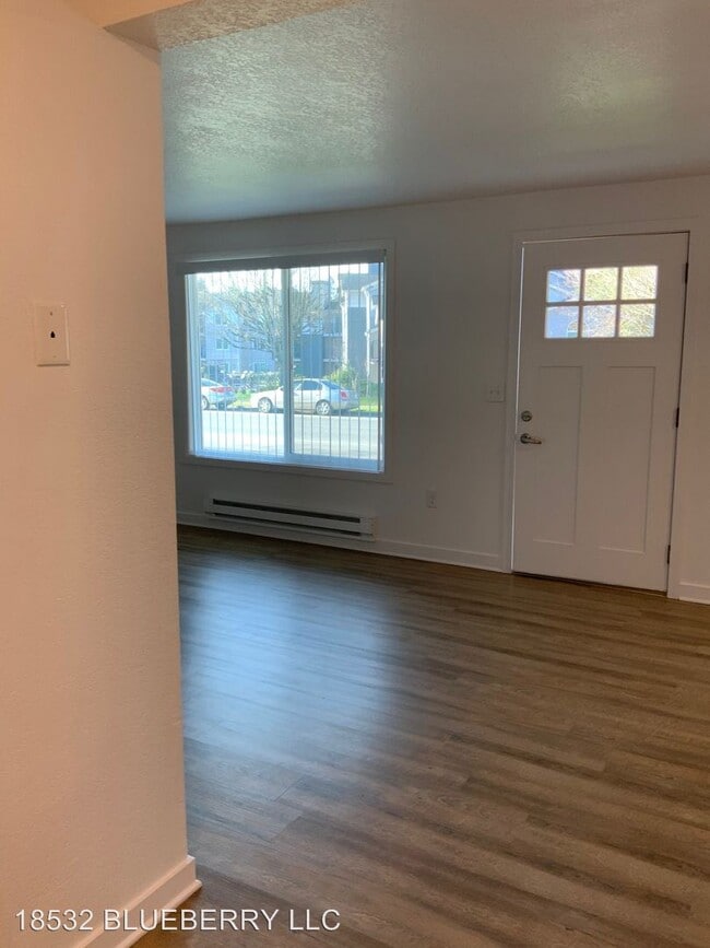 Building Photo - 18532 Blueberry Ln