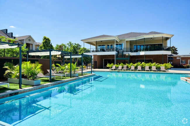 Pool Area & Clubhouse Terrace - Vie at University Downs