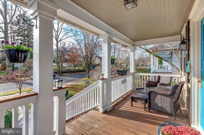 Foto del edificio - 325 Kenilworth Ave