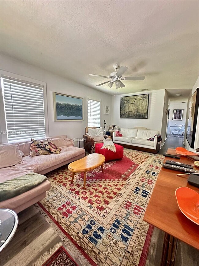 Foto del edificio - 3611 Oak Ave