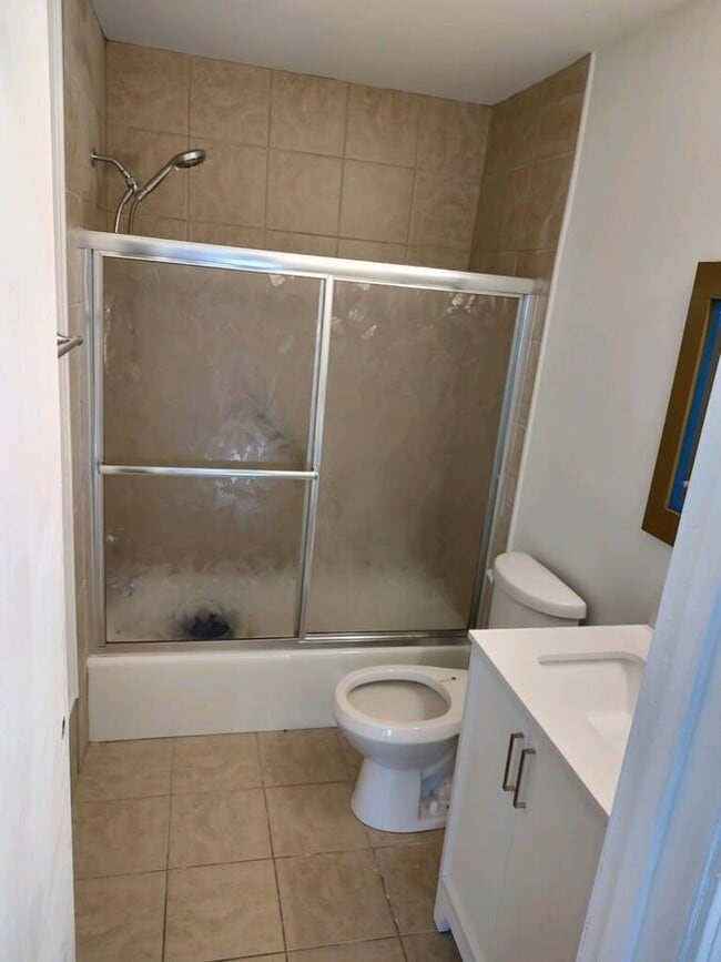Building Photo - 244 Luden Dr