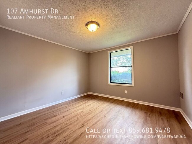 Building Photo - 107 Amhurst Dr
