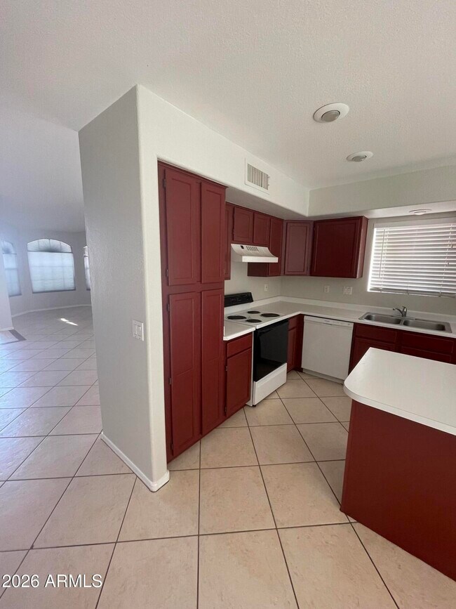 Building Photo - 1921 W Winchester Way