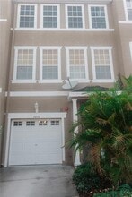 Building Photo - 3033 Pointeview Dr