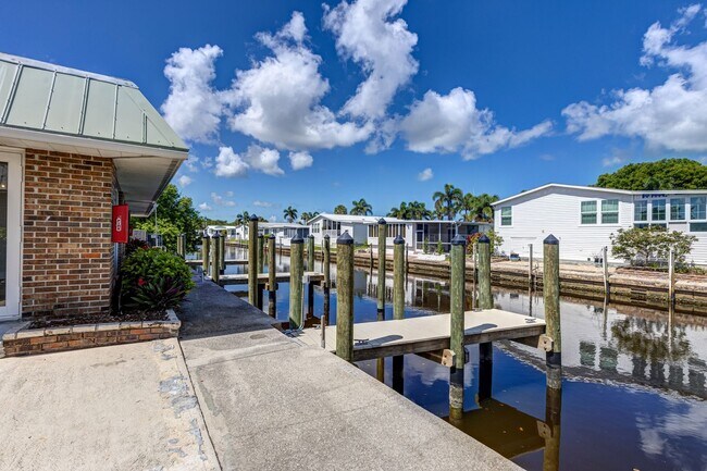 Foto del edificio - ** NEAR DOWNTOWN ** 2 BED / 2 BATH CONDO -...