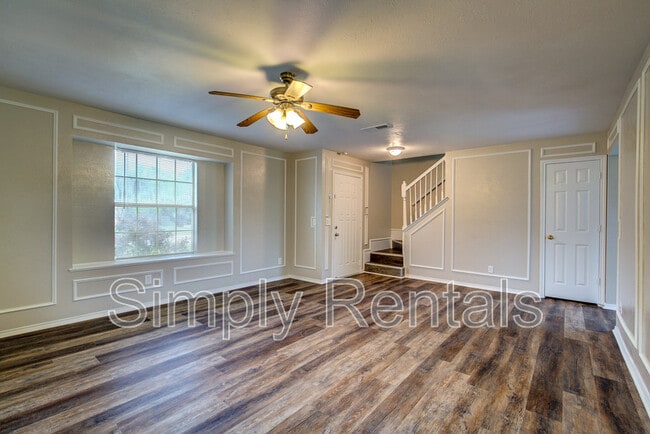 Building Photo - 2003 Hackberry Cir