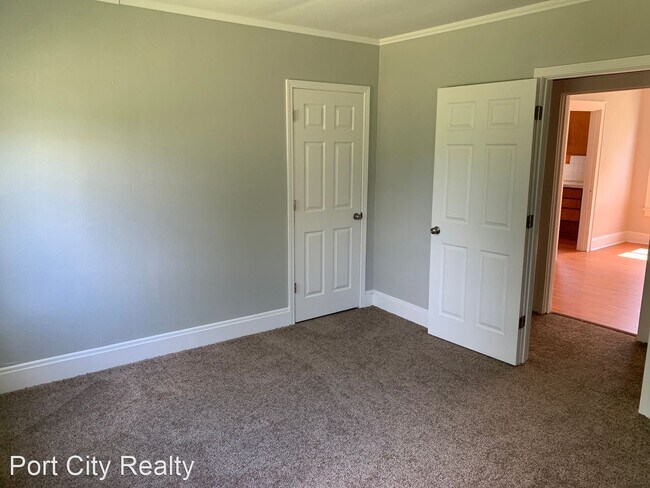 Building Photo - 3 br, 1 bath House - 5760 Jefferson Paige Rd.